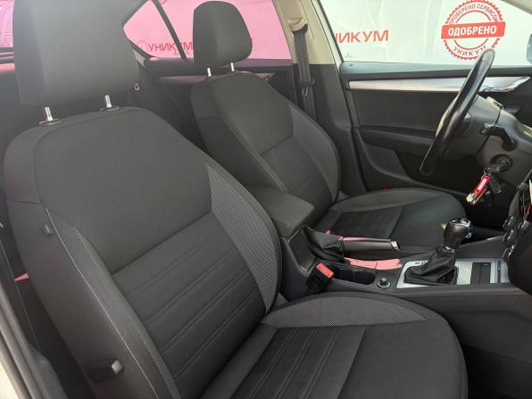 Skoda Octavia III (A7) Рестайлинг с пробегом 2017 года, цена 1 529 000 рублей, 158719 км, лифтбек, Автокод Объявления