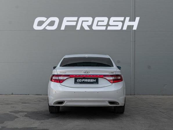 Hyundai Grandeur V с пробегом 2012 года, цена 1 580 000 рублей, 118183 км, седан, Автокод Объявления