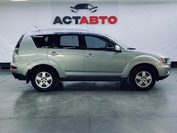 Mitsubishi Outlander II Рестайлинг с пробегом 2010 года, цена 1 190 000 рублей, 247477 км, внедорожник, Автокод Объявления