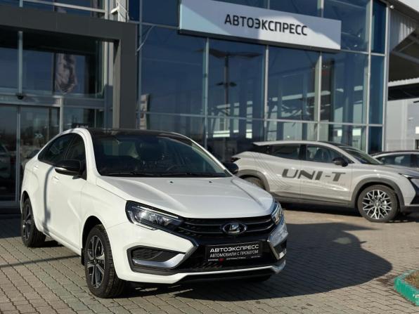 Lada (ВАЗ) Vesta I Рестайлинг (NG) с пробегом 2023 года, цена 1 495 000 рублей, 3811 км, седан, Автокод Объявления