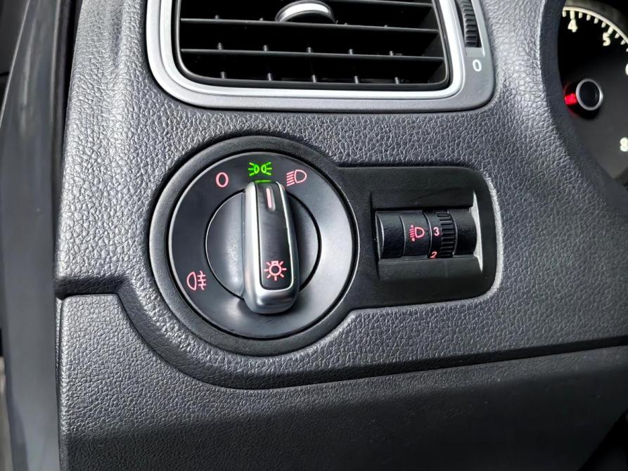 Volkswagen Polo V Рестайлинг Москва  - изображение 21