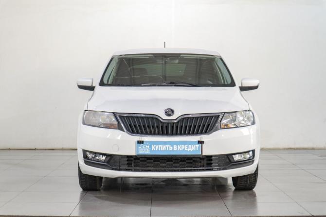 Skoda Rapid I Рестайлинг с пробегом 2019 года, цена 989 000 рублей, 216000 км, лифтбек, Автокод Объявления