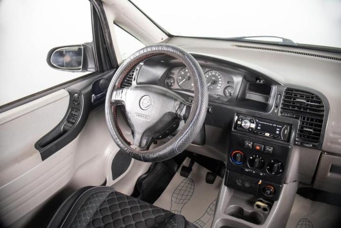 Opel Zafira A Рестайлинг с пробегом 2004 года, цена 529 000 рублей, 283000 км, компактвэн, Автокод Объявления