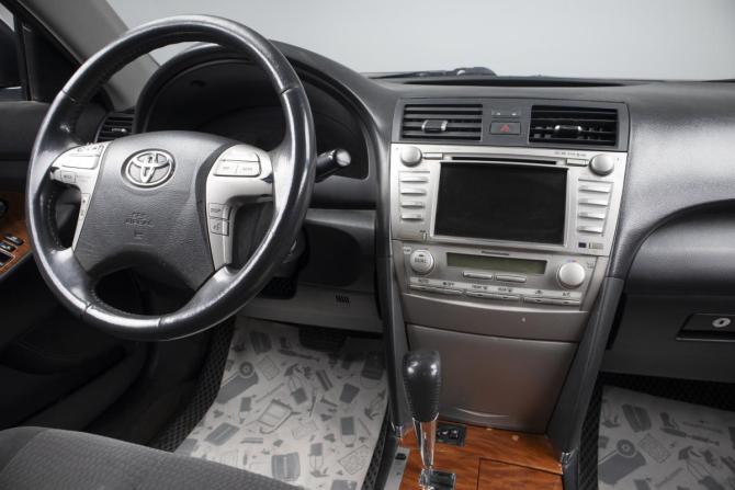 Toyota Camry VI (XV40) Рестайлинг с пробегом 2010 года, цена 1 109 000 рублей, 335236 км, седан, Автокод Объявления
