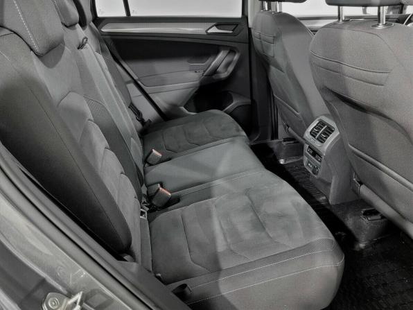 Volkswagen Tiguan II Рестайлинг с пробегом 2021 года, цена 2 390 000 рублей, 114704 км, внедорожник, Автокод Объявления