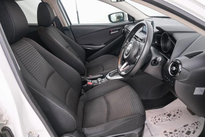 Mazda Demio IV (DJ) с пробегом 2019 года, цена 1 339 000 рублей, 96720 км, хэтчбек, Автокод Объявления
