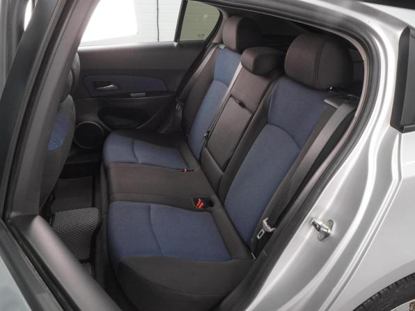Chevrolet Cruze I Рестайлинг с пробегом 2012 года, цена 729 000 рублей, 237070 км, хэтчбек, Автокод Объявления