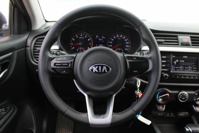 Kia Rio IV с пробегом 2019 года, цена 1 370 000 рублей, 111000 км, седан, Автокод Объявления