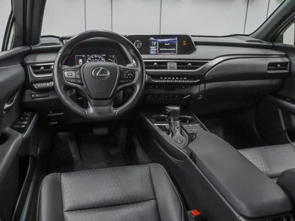 Lexus UX I с пробегом 2022 года, цена 4 019 000 рублей, 24020 км, внедорожник, Автокод Объявления