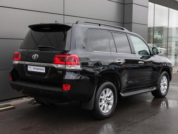 Toyota Land Cruiser 200 Series Рестайлинг 2 с пробегом 2018 года, цена 6 650 000 рублей, 162091 км, внедорожник, Автокод Объявления