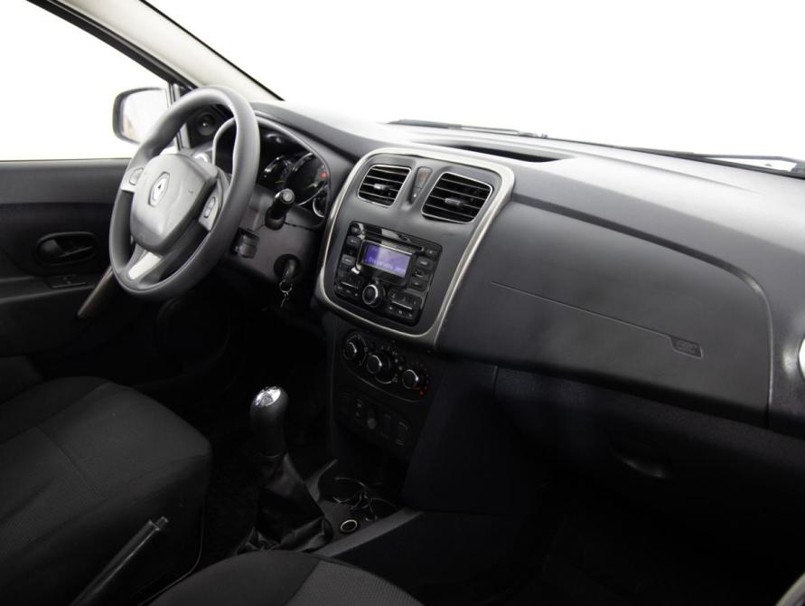 Renault Sandero II Санкт-Петербург  - изображение 14