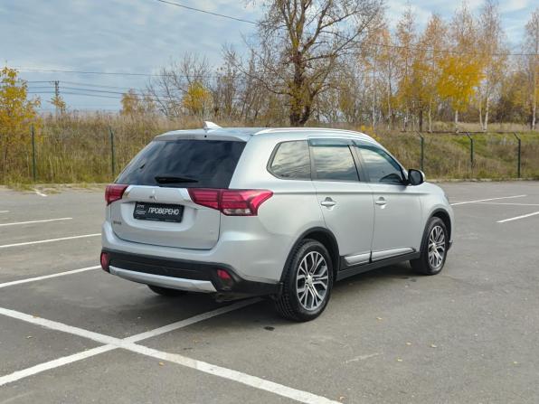 Mitsubishi Outlander III Рестайлинг 2 с пробегом 2018 года, цена 1 629 000 рублей, 180111 км, внедорожник, Автокод Объявления