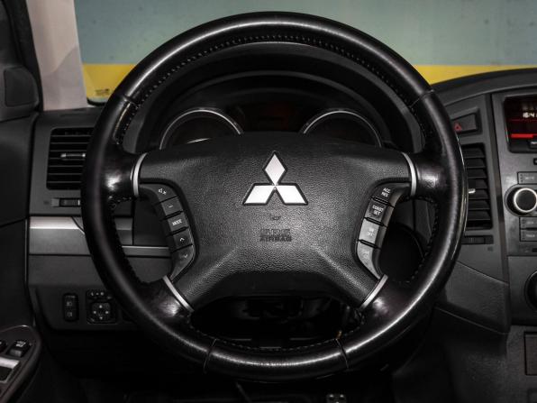 Mitsubishi Pajero IV Рестайлинг 1 с пробегом 2014 года, цена 2 350 000 рублей, 245871 км, внедорожник, Автокод Объявления