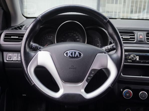 Kia Rio III Рестайлинг с пробегом 2015 года, цена 950 000 рублей, 152500 км, хэтчбек, Автокод Объявления