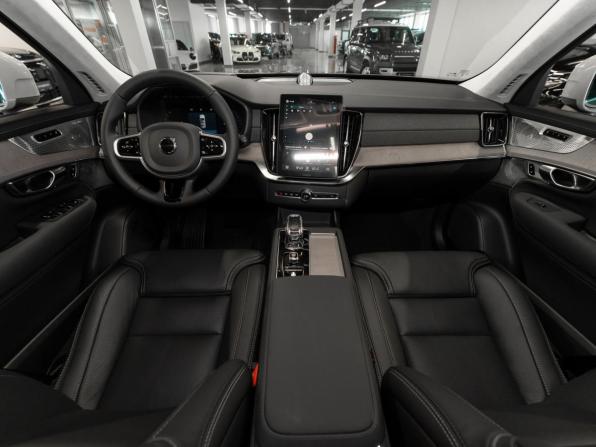 Volvo XC90 II Рестайлинг 2 с пробегом 2026 года, цена 11 100 000 рублей, 20 км, внедорожник, Автокод Объявления