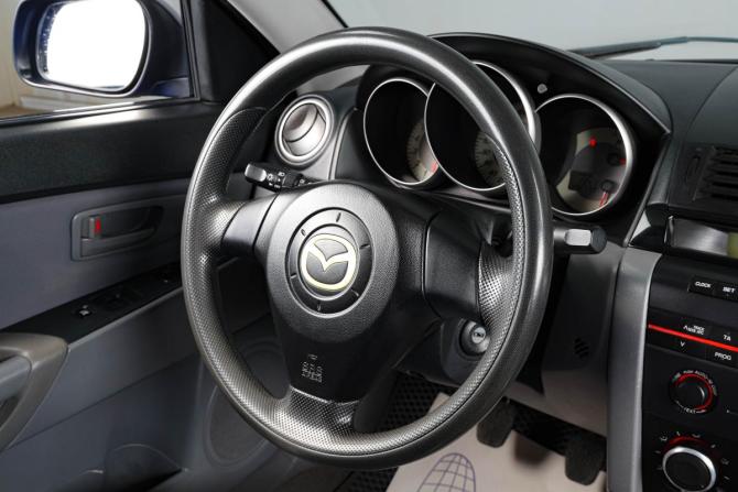 Mazda 3 I (BK) Рестайлинг с пробегом 2006 года, цена 849 000 рублей, 176591 км, седан, Автокод Объявления