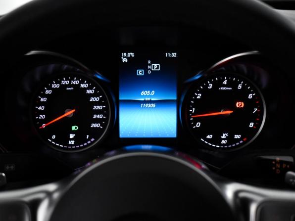 Mercedes-Benz C-Класс IV (W205) Рестайлинг с пробегом 2018 года, цена 2 337 000 рублей, 119280 км, седан, Автокод Объявления