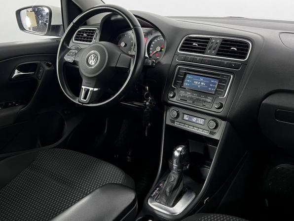 Volkswagen Polo V с пробегом 2013 года, цена 1 100 000 рублей, 165000 км, седан, Автокод Объявления