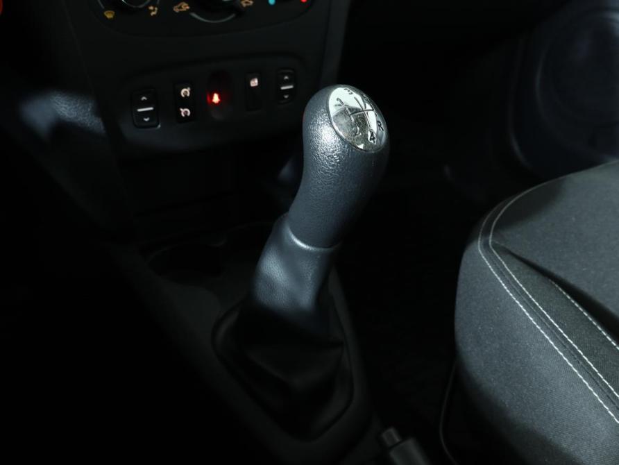 Renault Logan II Москва  - изображение 18