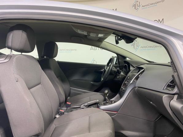 Opel Astra J Рестайлинг с пробегом 2012 года, цена 759 000 рублей, 134790 км, хэтчбек, Автокод Объявления