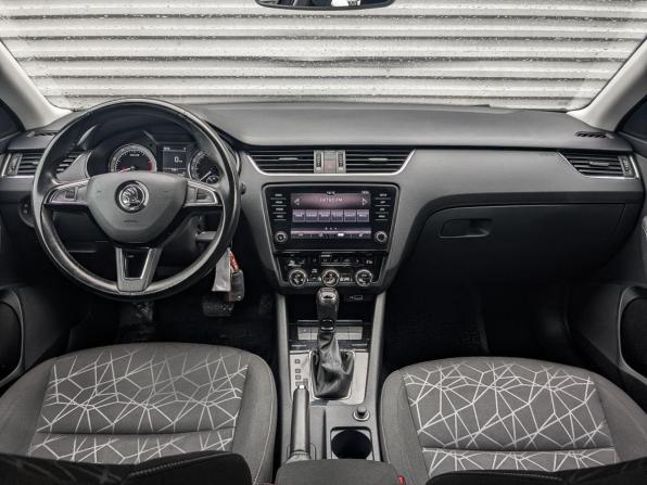 Skoda Octavia III (A7) Рестайлинг с пробегом 2020 года, цена 1 880 000 рублей, 80894 км, лифтбек, Автокод Объявления