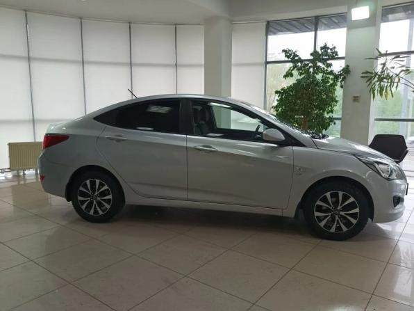 Hyundai Solaris I Рестайлинг с пробегом 2015 года, цена 943 000 рублей, 171125 км, седан, Автокод Объявления