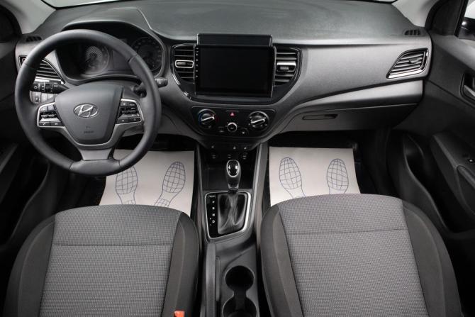 Hyundai Solaris II Рестайлинг с пробегом 2020 года, цена 1 579 000 рублей, 49000 км, седан, Автокод Объявления