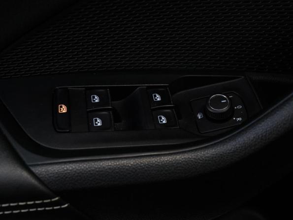 Skoda Octavia IV (A8) с пробегом 2023 года, цена 2 590 000 рублей, 46650 км, лифтбек, Автокод Объявления