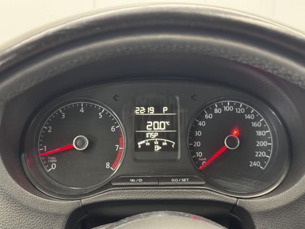 Volkswagen Polo V Рестайлинг с пробегом 2019 года, цена 1 390 000 рублей, 167010 км, седан, Автокод Объявления