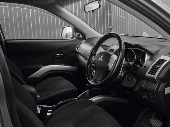Mitsubishi Outlander II с пробегом 2005 года, цена 880 000 рублей, 225527 км, внедорожник, Автокод Объявления
