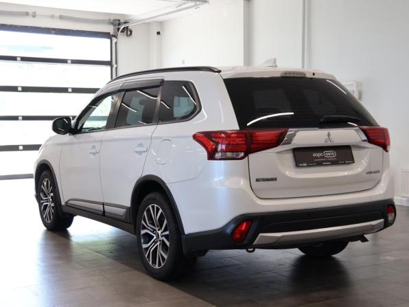 Mitsubishi Outlander III Рестайлинг 2 с пробегом 2017 года, цена 1 824 000 рублей, 150859 км, внедорожник, Автокод Объявления
