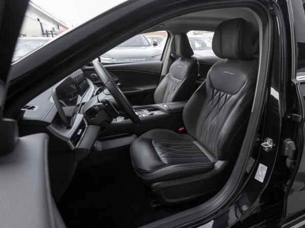 Chery Arrizo 8 с пробегом 2023 года, цена 2 165 000 рублей, 17285 км, седан, Автокод Объявления