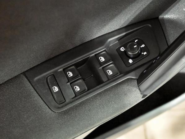 Volkswagen Tiguan II с пробегом 2019 года, цена 2 680 000 рублей, 100042 км, внедорожник, Автокод Объявления