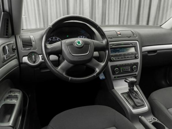Skoda Octavia II (A5) Рестайлинг с пробегом 2012 года, цена 780 000 рублей, 223757 км, лифтбек, Автокод Объявления