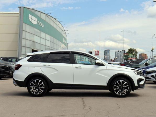 Lada (ВАЗ) Vesta I Рестайлинг (NG) с пробегом 2024 года, цена 1 660 000 рублей, 14423 км, универсал, Автокод Объявления