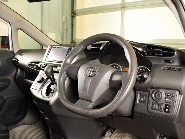 Toyota Wish II с пробегом 2009 года, цена 1 365 995 рублей, 138602 км, минивэн, Автокод Объявления