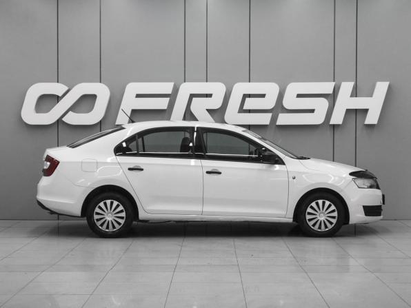 Skoda Rapid I с пробегом 2015 года, цена 899 000 рублей, 190488 км, лифтбек, Автокод Объявления
