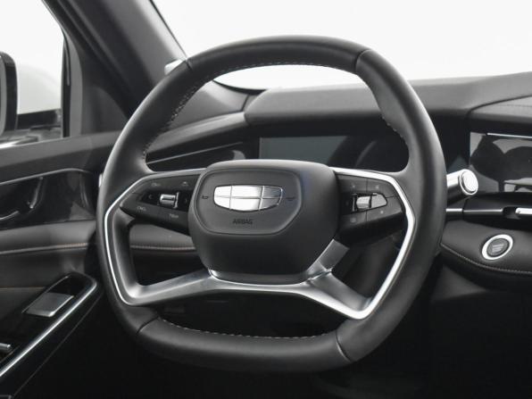 Geely Preface I с пробегом 2024 года, цена 2 640 000 рублей, 24228 км, седан, Автокод Объявления