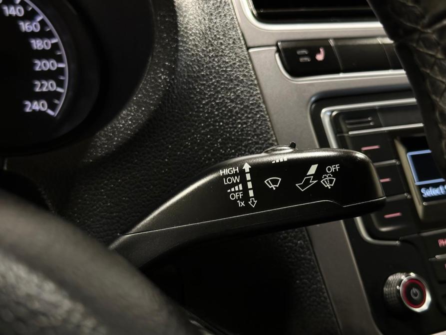 Volkswagen Polo V Рестайлинг Челябинск  - изображение 19