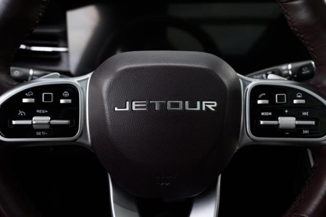 JETOUR X90+ с пробегом 2023 года, цена 2 100 000 рублей, 132143 км, внедорожник, Автокод Объявления