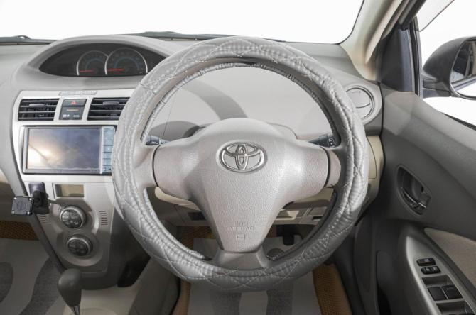 Toyota Belta I с пробегом 2011 года, цена 1 059 000 рублей, 73000 км, седан, Автокод Объявления
