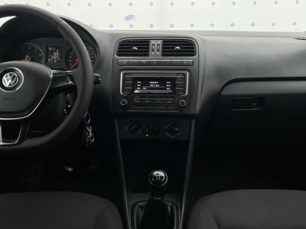 Volkswagen Polo V Рестайлинг с пробегом 2016 года, цена 825 000 рублей, 152924 км, седан, Автокод Объявления