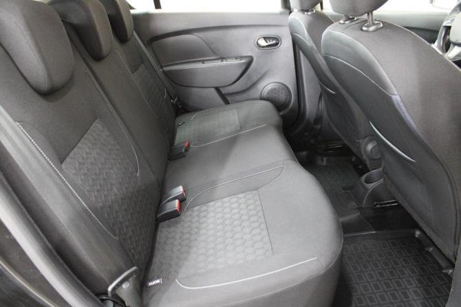 Renault Sandero II с пробегом 2015 года, цена 715 000 рублей, 161885 км, хэтчбек, Автокод Объявления