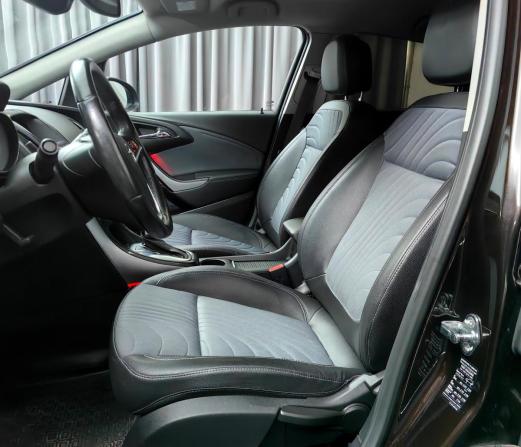 Opel Astra J Рестайлинг с пробегом 2013 года, цена 848 000 рублей, 165673 км, седан, Автокод Объявления