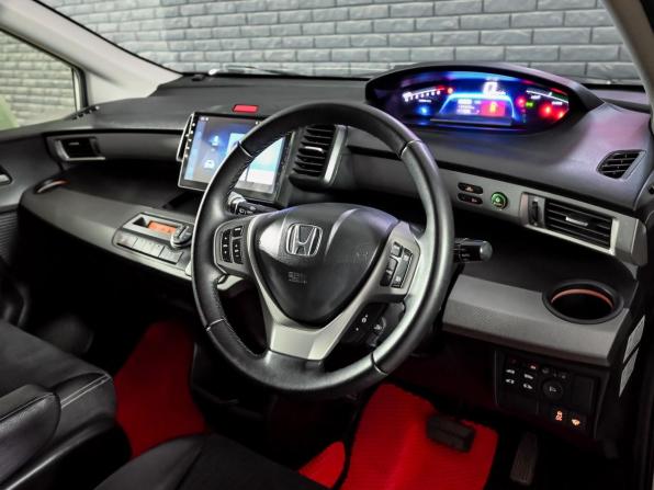 Honda Freed I Рестайлинг с пробегом 2012 года, цена 1 270 000 рублей, 149399 км, компактвэн, Автокод Объявления