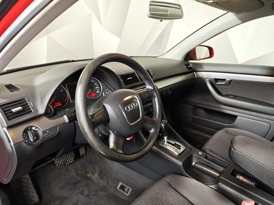 Audi A4 III (B7) Москва  - изображение 17