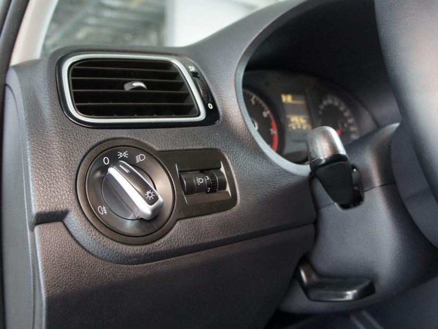 Volkswagen Polo V Рестайлинг Березовский  - изображение 15