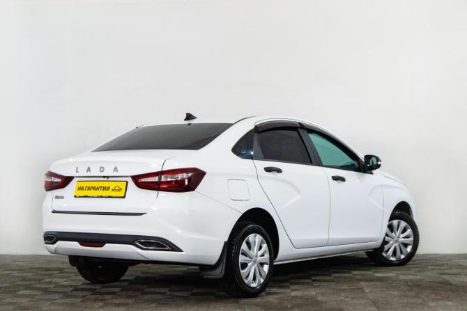 Lada (ВАЗ) Vesta I Рестайлинг (NG) с пробегом 2024 года, цена 1 599 000 рублей, 4850 км, седан, Автокод Объявления