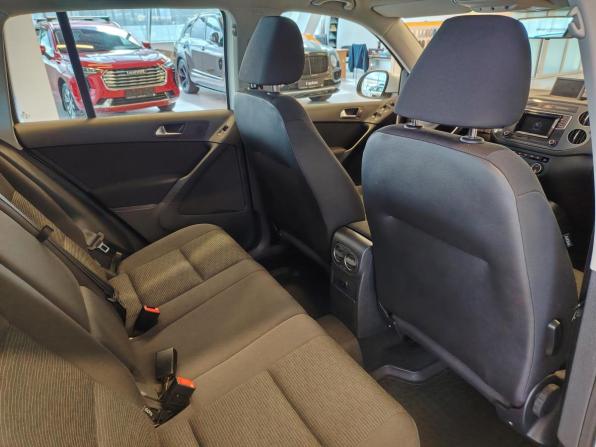 Volkswagen Tiguan I Рестайлинг с пробегом 2015 года, цена 1 330 000 рублей, 116429 км, внедорожник, Автокод Объявления