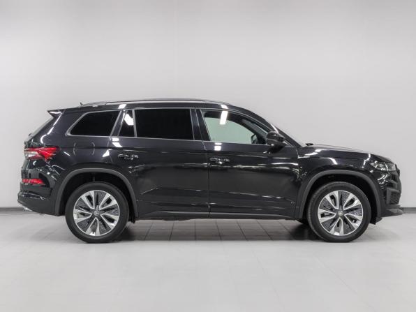 Skoda Kodiaq RS II с пробегом 2024 года, цена 4 640 000 рублей, 39687 км, внедорожник, Автокод Объявления